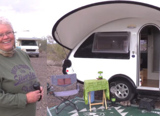 Da Sharon ble pensjonist, kjøpte hun seg en minicampingvogn. Se bildene fra innsiden